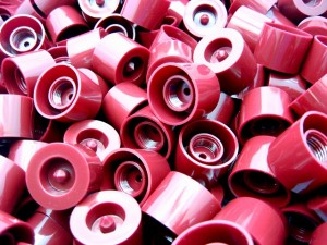 Şakirler Ürünleri Enjeksiyon Plastik Kapak Diş M11x1.25 Mor Düz Ø24
