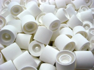 Şakirler Ürünleri Enjeksiyon Plastik Kapak Diş M9x1.25 Beyaz Düz Ø19
