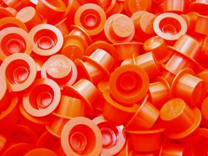 Şakirler Ürünleri Enjeksiyon Plastik Kapak Diş S13x2.12 Kırmızı Tırtıllı Ø38